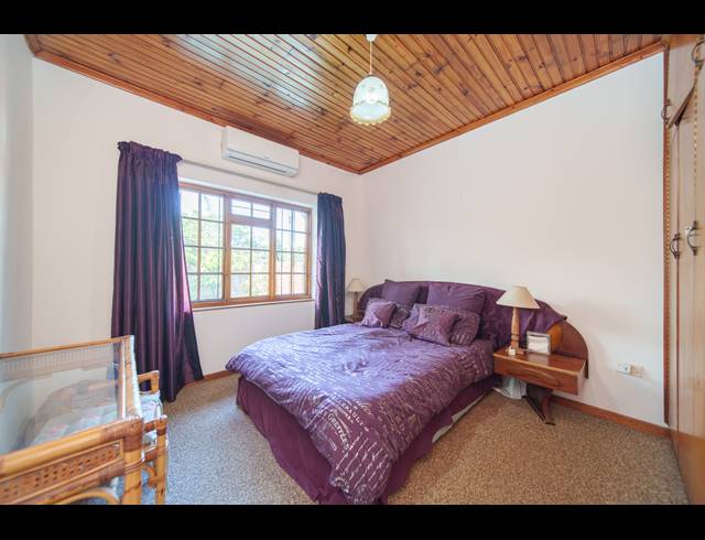 3 BEDROOM HOUSE FOR SALE IN BONZA BAY